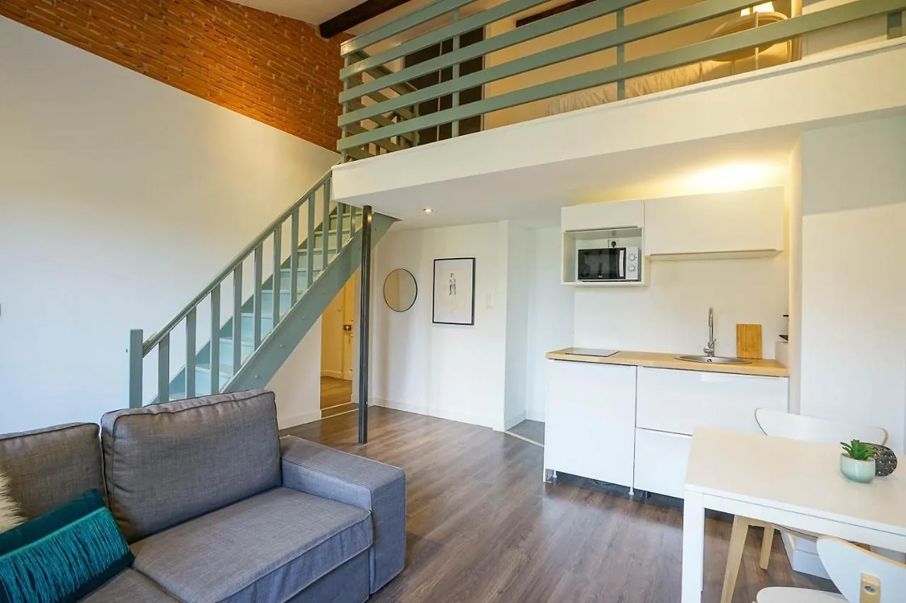 Yvette Guilbert, Proche Centre Apartment Albi