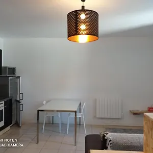 Studio Spacieux Confortable Récemment Rénové Apartamento